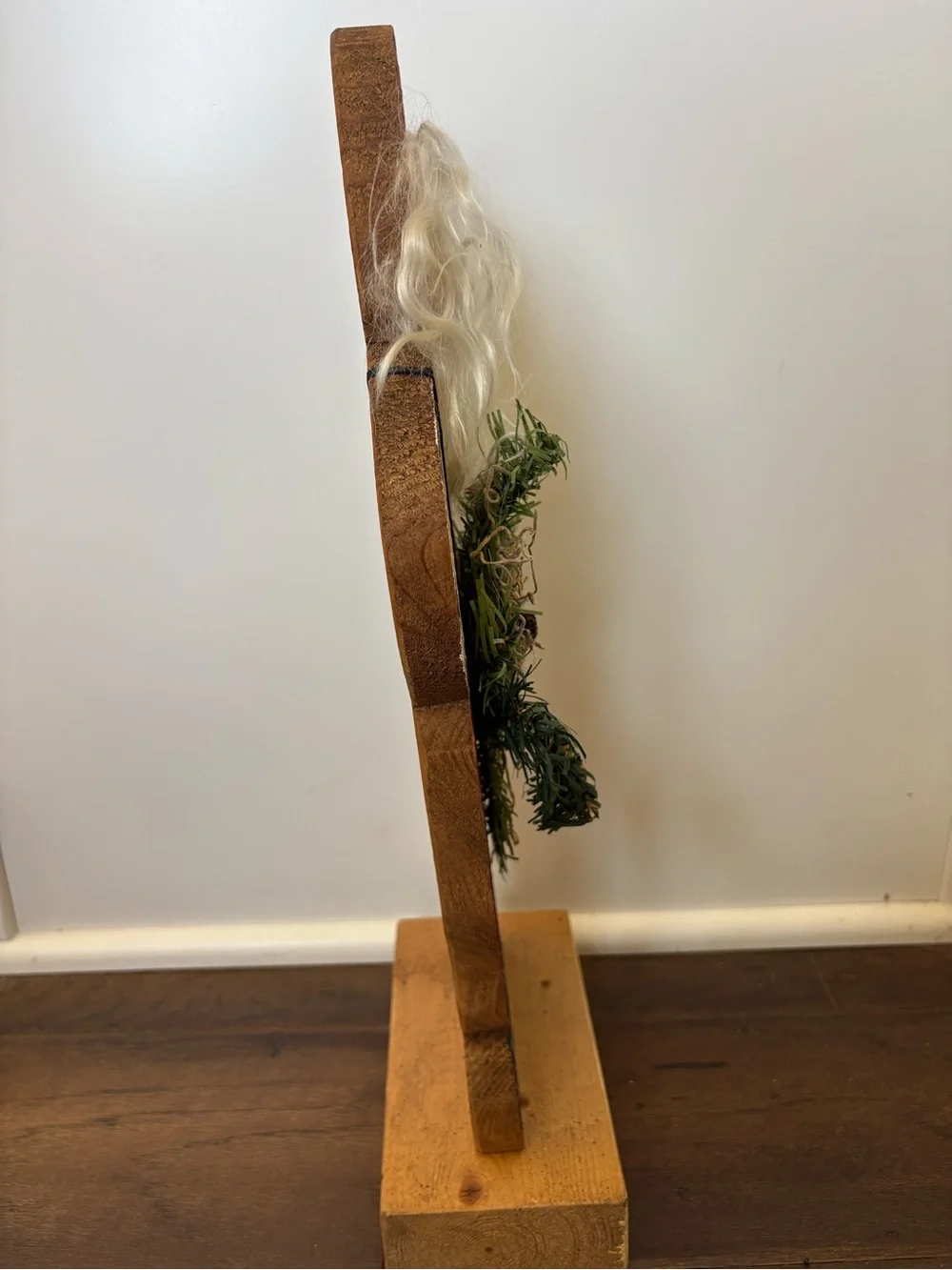 Handmade Primitive Style Folk Art Santa Claus Figurine Christmas Decor  16” Tall